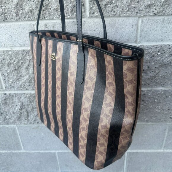 coach Large City Tote Bag In Signature Canvas With Stripe cbi03 - Picture 3 of 8